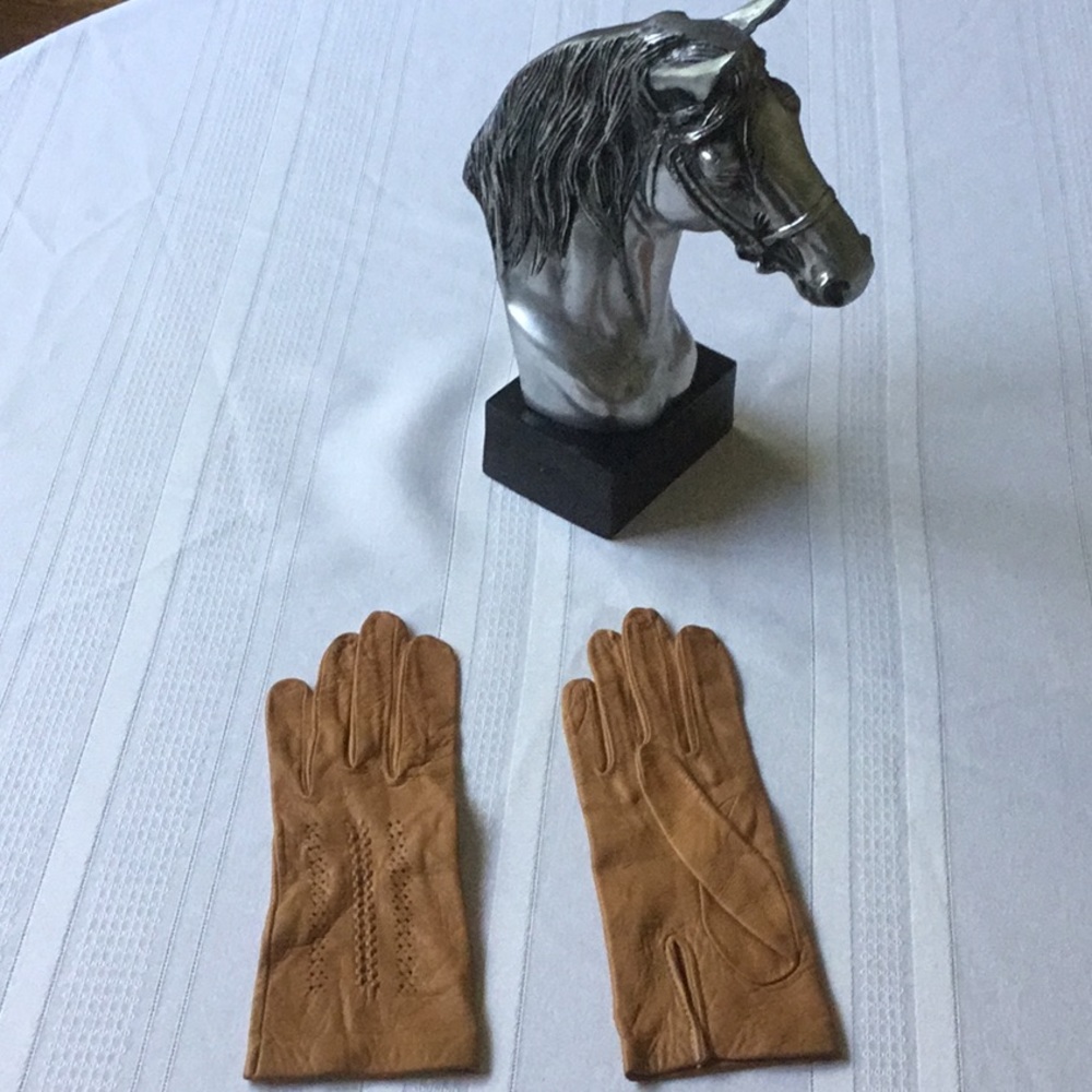 Women’s leather driving gloves (new)